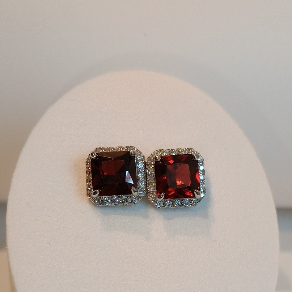 Glamorous Garnet Square Stud Earrings - Picture 4 of 5